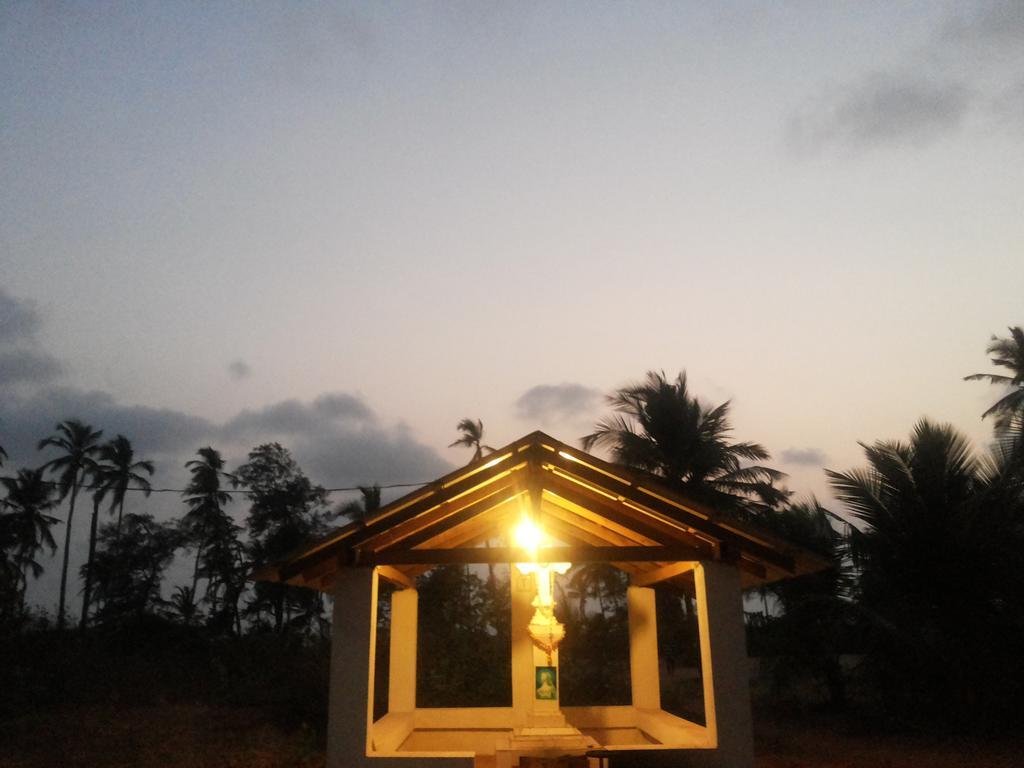 Ivon Guest House, Arambol Beach Buitenkant foto